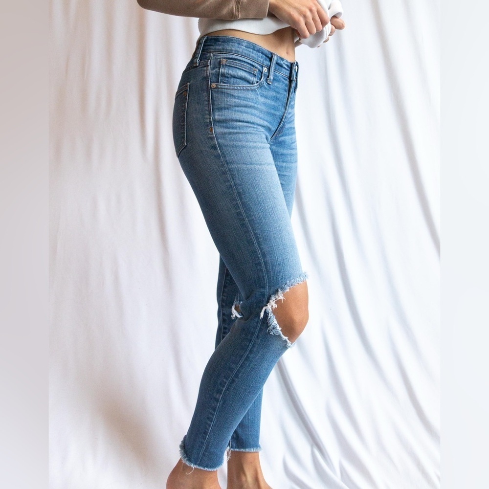 Madewell 9” High Rise Skinny Jeans - Picture 6 of 10